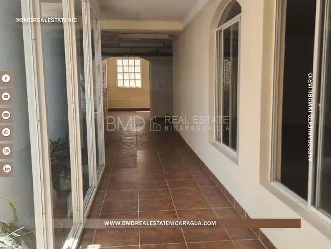 Venta de propiedad en Bolonia con las comodidades necesarias para diversos tipos de negocio BMD