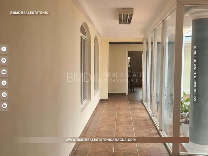 Venta de propiedad en Bolonia con las comodidades necesarias para diversos tipos de negocio BMD