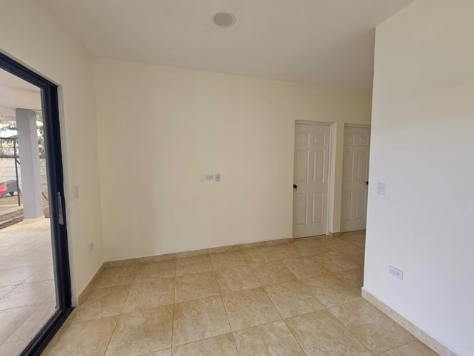 AM -Proyecto La Rosaleda, Modelo Amapola Pre-Construcción
