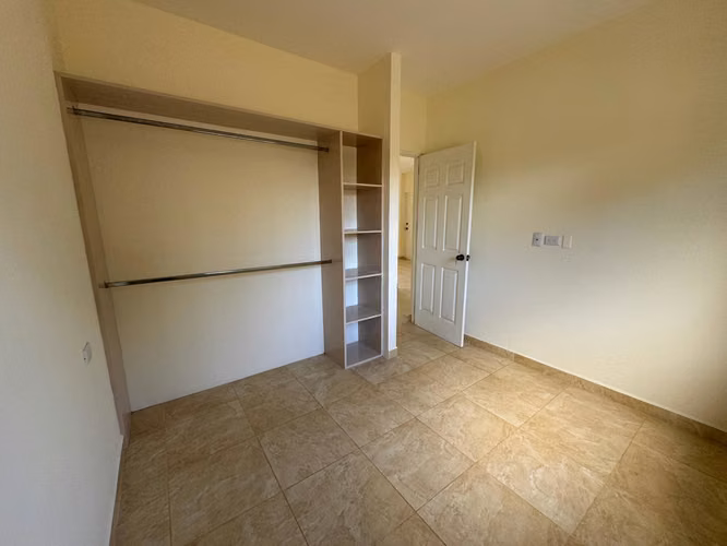 AM -Proyecto La Rosaleda, Modelo Amapola Pre-Construcción