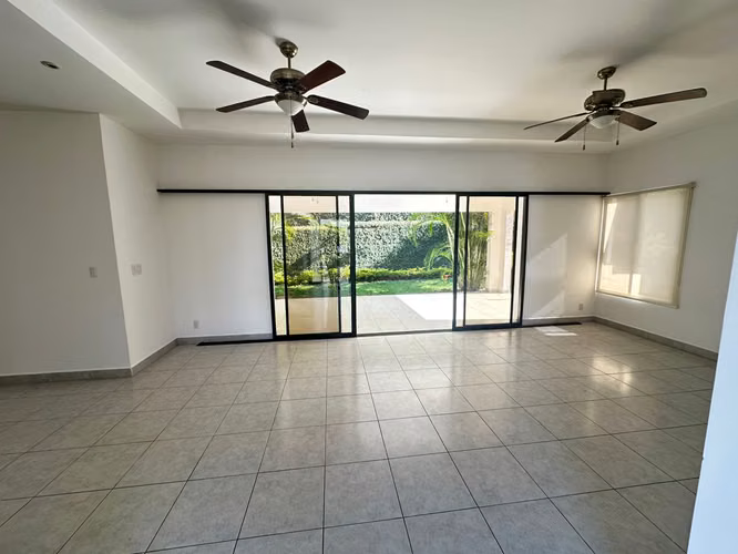 Casa Moderna con excelente opcion