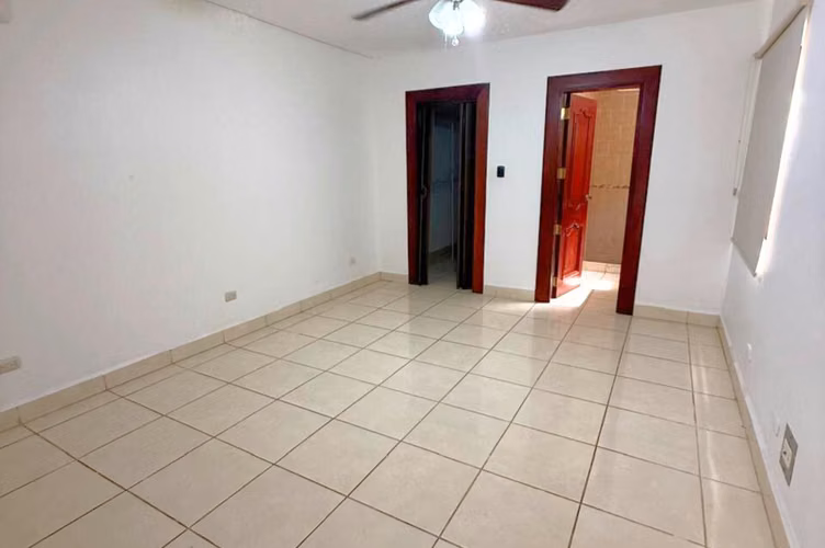 Renta de Casa en Villa Fontana Sur - LL - Imagen 4