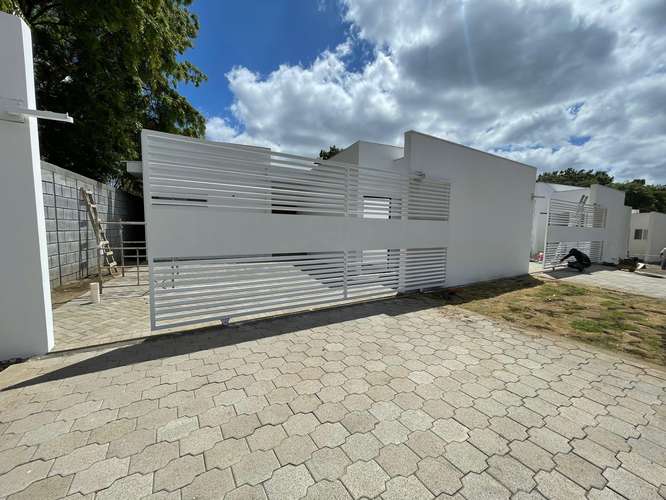  VILLAS DE SANTA LUCÍA – CASAS MODERNAS