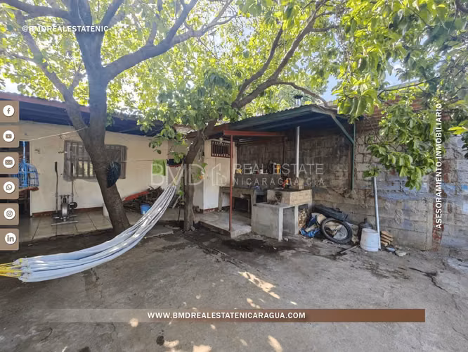 Se vende casa en los laureles sur, ubicada cerca de calle principal, NG