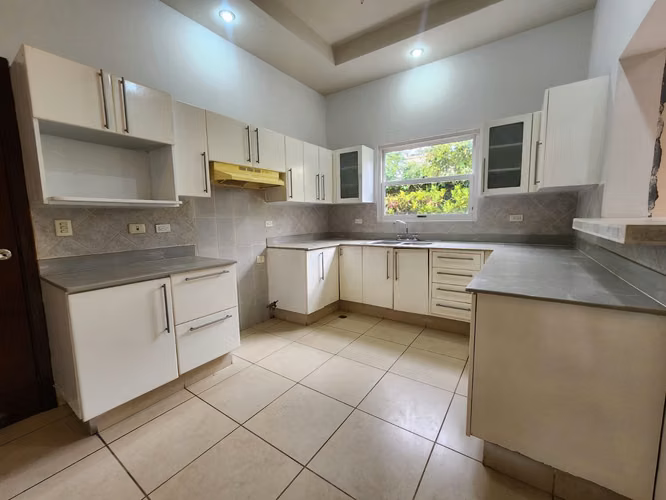 FH-Casa en Renta en Villa Fontana - Imagen 7