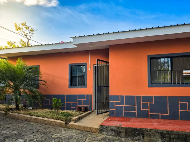 Venta de Casa en Valle Ticomo con amplio terreno de 2,975 v² Managua!