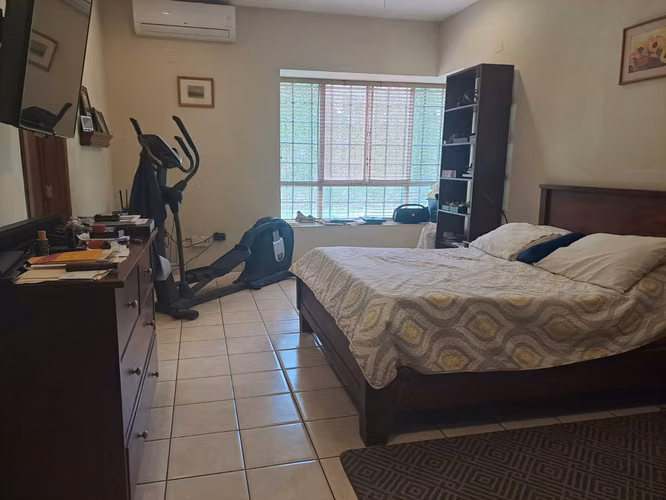 VENTA DE CASA EN RESIDENCIAL EXCLUSIVO EN LAS COLINAS!!