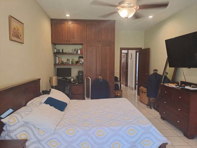 VENTA DE CASA EN CONDOMINIO  EXCLUSIVO EN LAS COLINAS!!