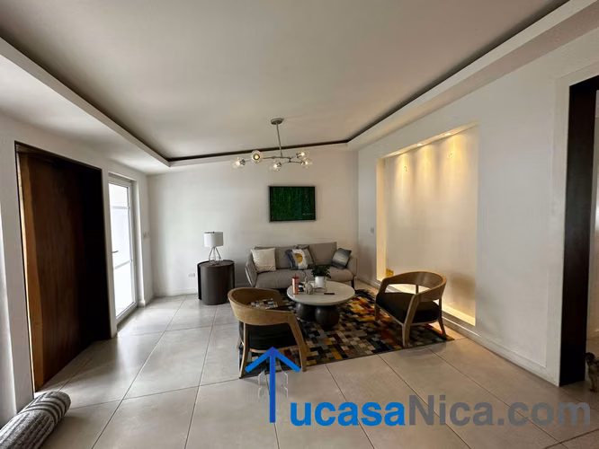  Casa Moderna Minimalista en Renta
