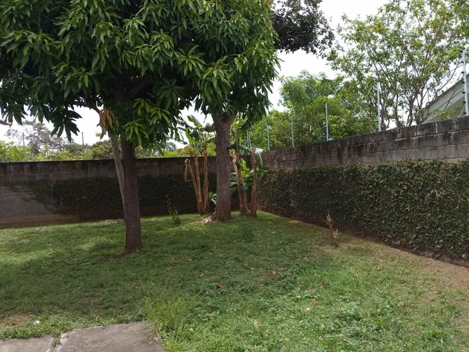 CARRETERA MASAYA KM 12. SE VENDE CASA RESIDENCIAL PRIVADO.