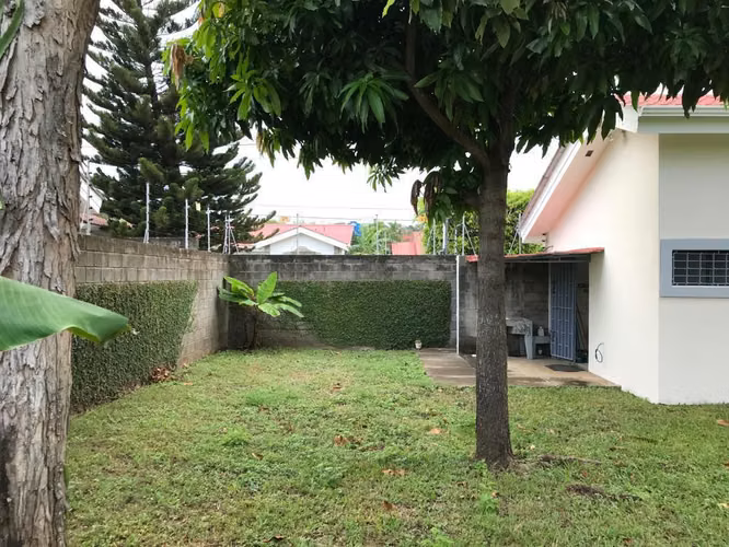 CARRETERA MASAYA KM 12. SE VENDE CASA RESIDENCIAL PRIVADO.