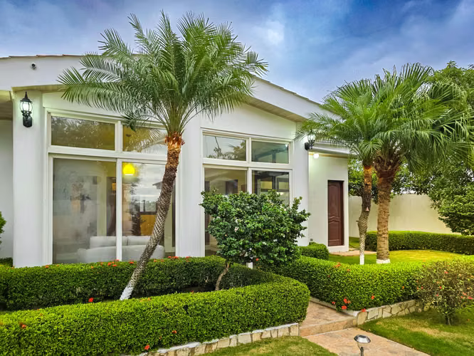 KC- Se vende casa en Las Colinas, Colinas de Santa Cruz, Managua - Imagen 13
