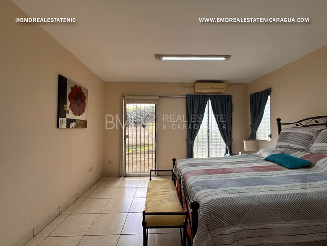 Venta de vivienda con apartamento independiente en Villa Fontana Sur 0511 - Imagen 10