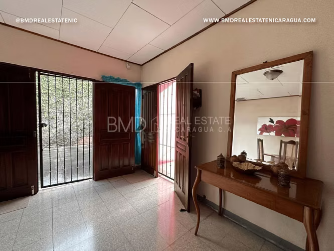 Venta de vivienda con apartamento independiente en Villa Fontana Sur 0511 - Imagen 4