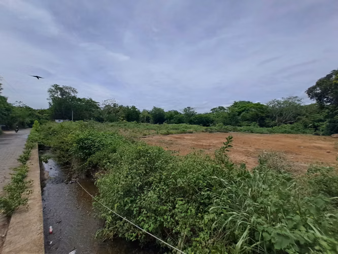 Venta de terreno esquinero  en Los Vanegas, ideal para inversión dmm - Imagen 5