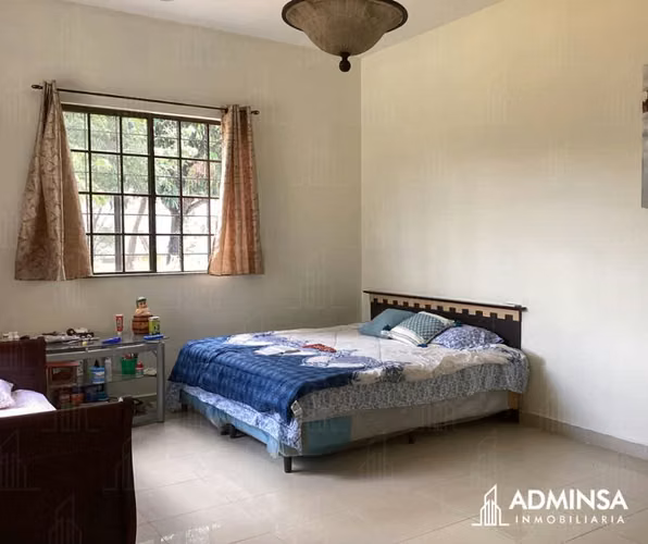 Residencia Exclusiva con Piscina en Colinas de Santa Cruz + Opción de Terrenos - Imagen 8