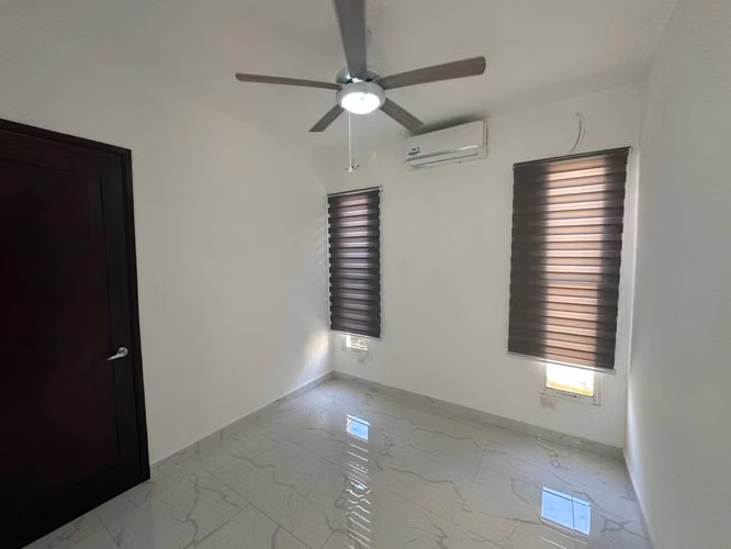 ¡Casa bellísima con finos acabados!  - Imagen 17
