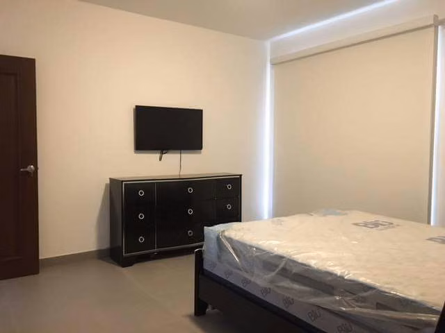  Se renta casa full amueblada con piscina privada  - Imagen 16