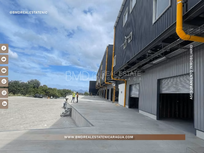 Bodega en renta en Pista Suburbana para 1ero de Agosto 0511