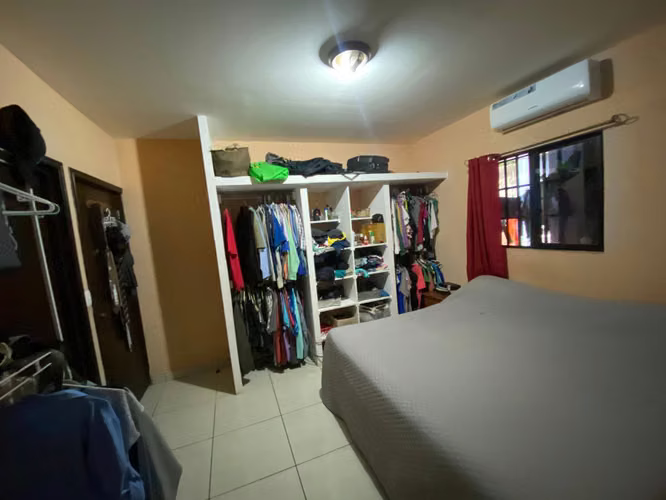 En venta preciosa casa en carretera vieja a Leon MANAGUA-NICARAGUA - Imagen 4