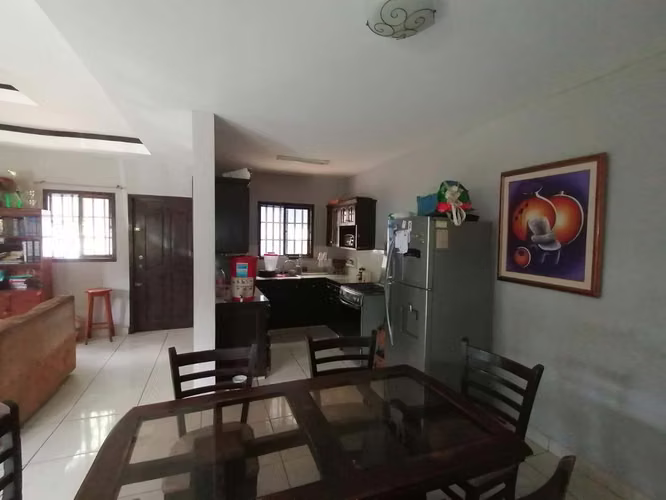 En venta preciosa casa en carretera vieja a Leon MANAGUA-NICARAGUA - Imagen 18