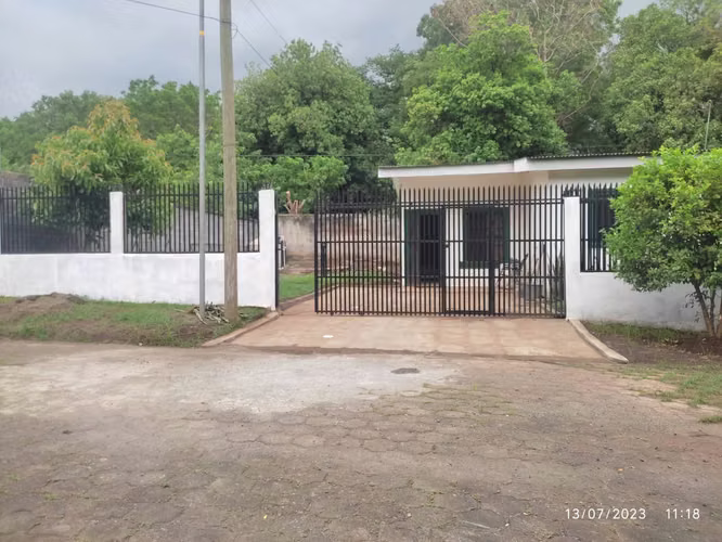 En venta preciosa casa en carretera vieja a Leon MANAGUA-NICARAGUA - Imagen 2