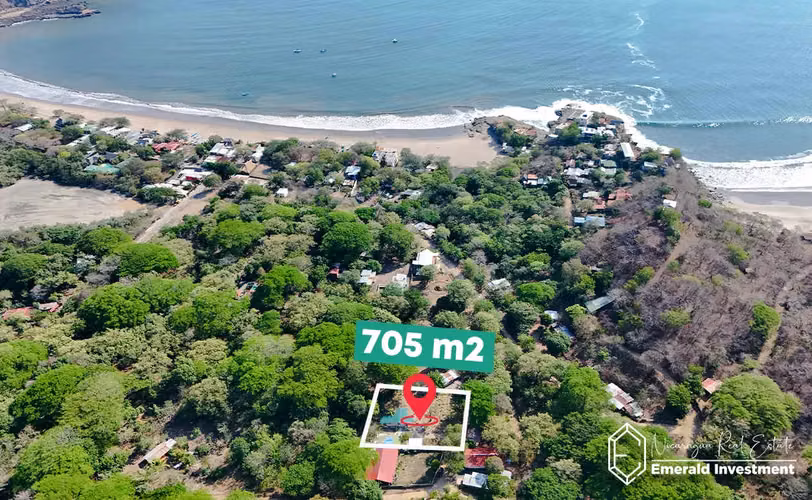 Two Houses on One Property in Playa Gigante