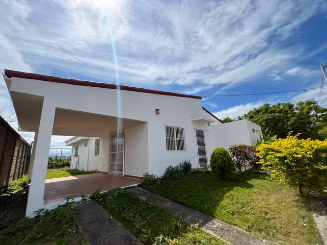  Se vende casa en residencial privado en vista de Esquipulas  FP