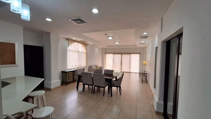Alquilo hermoso apartamento en villa fontana