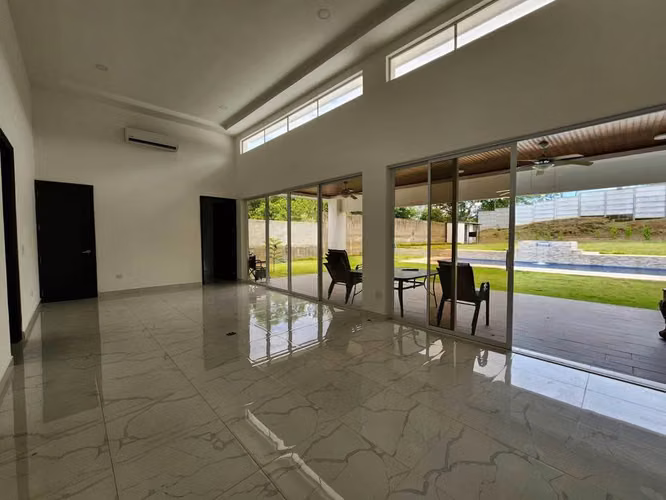  Casa en renta/venta | Las Colinas – Cerca del Colegio Lincoln  - Imagen 3
