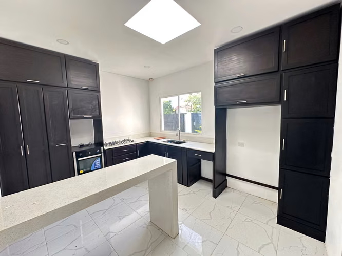  Casa en renta/venta | Las Colinas – Cerca del Colegio Lincoln  - Imagen 20