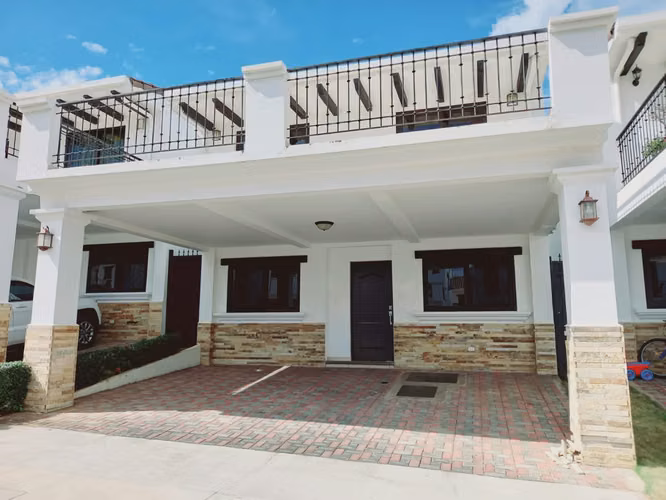  Renta de Casa Modelo Grande en El Cortijo de la Sierra  - Imagen 12