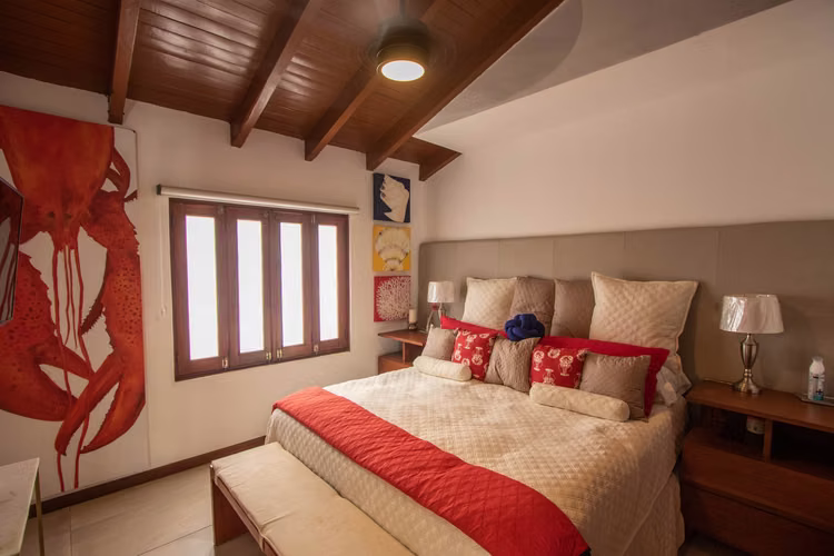 Casa Pitahaya: An Elegant Oceanview Villa