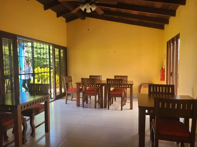 MIRADOR DE SANTO DOMINGO - SE VENDE PROPIEDAD ESQUINERA
