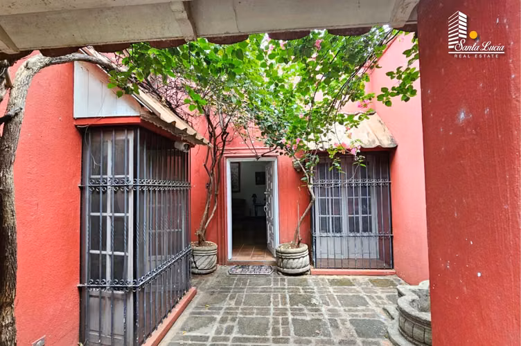 Cómoda Casa en Venta en Carretera Sur - IY