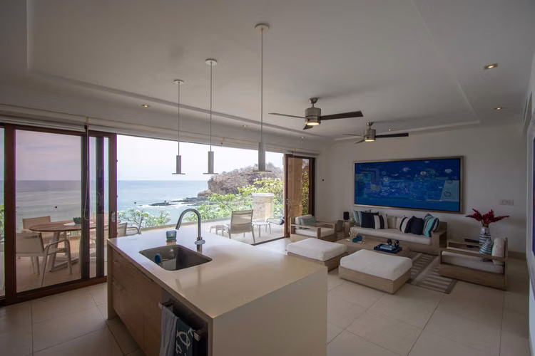 Casa Bahía 5 La Joya – Oceanfront Luxury Living Minutes from San Juan del Sur