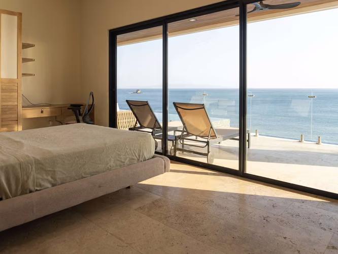 Casa Blanca - Oceanfront Luxury Retreat in Exclusive Punta Diamante, Playa Remanso