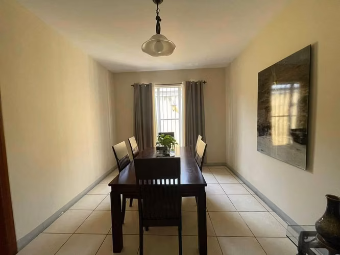 Casa en Venta en Los Almendros, Managua