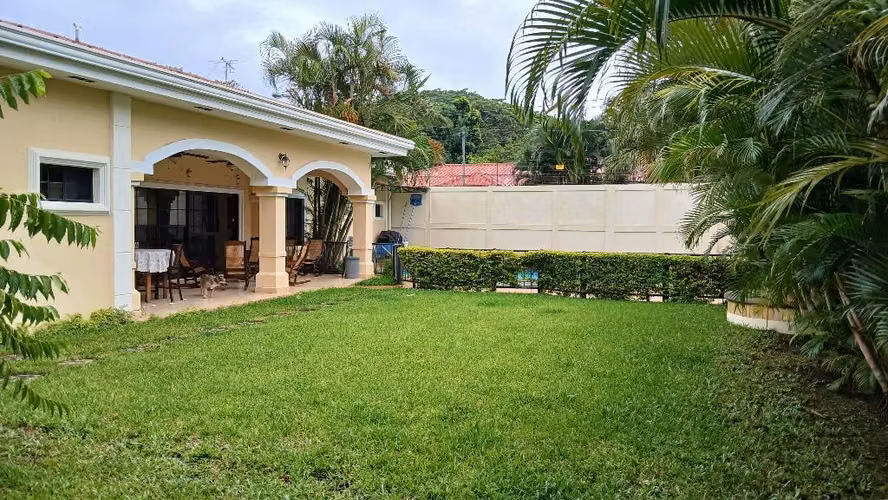 Vendo Casa en Carretera a Masaya VZ