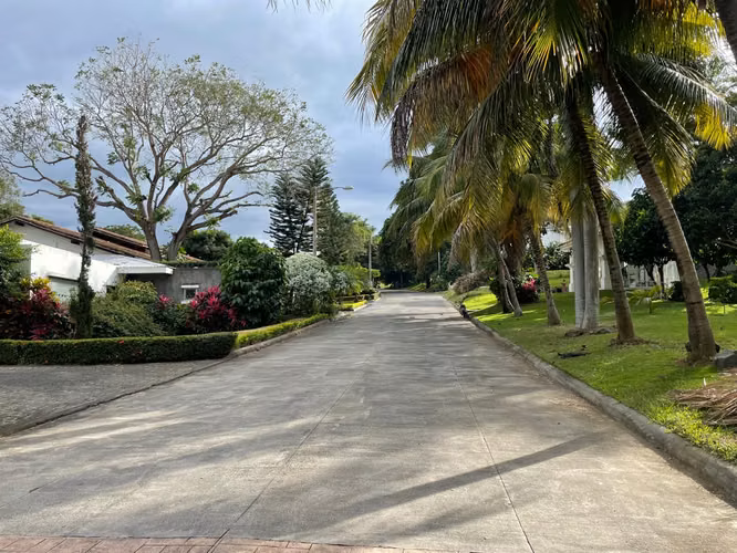 Lotes en venta en Residencial Montecarlo, Villa Fontana Sur – ID 13998 - Imagen 8