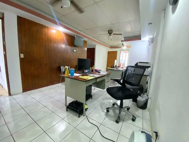 Casa en venta – Residencial Los Arcos, Managua FP