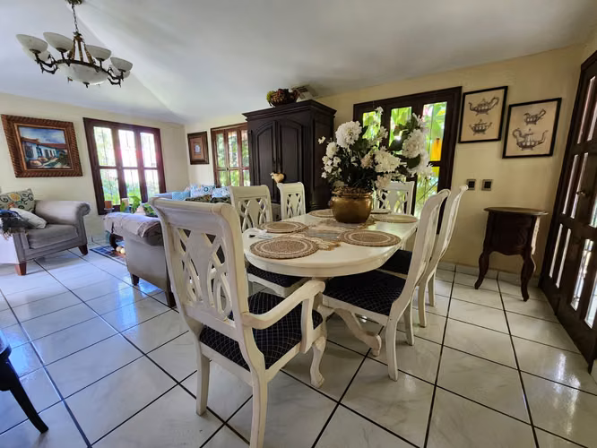 Casa en Villa fontana en excelente condiciones FP