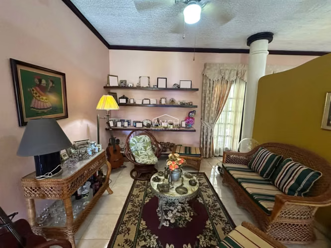 AM - SE VENDE CASA DE UN PISO EN LOMAS DE VERACRUZ
