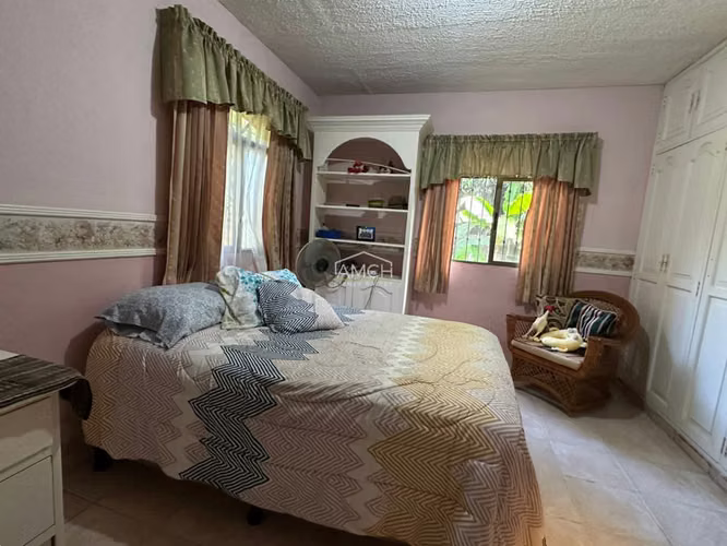 AM - SE VENDE CASA DE UN PISO EN LOMAS DE VERACRUZ