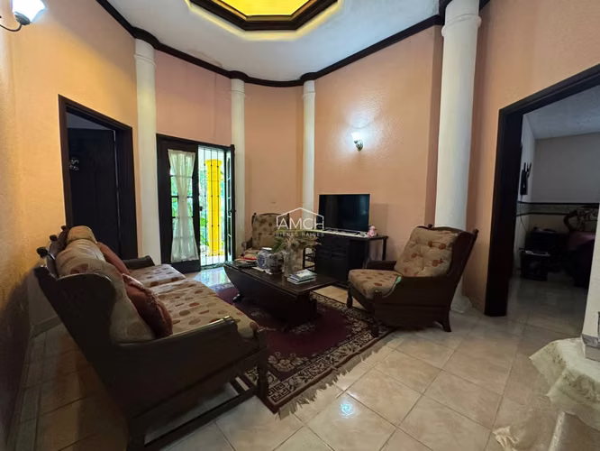 AM - SE VENDE CASA DE UN PISO EN LOMAS DE VERACRUZ