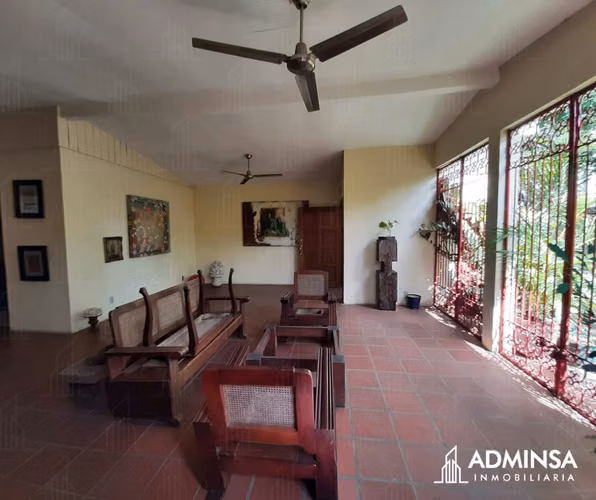Vivienda con Estilo Mediterráneo en Venta – Reparto Bolonia, Managua