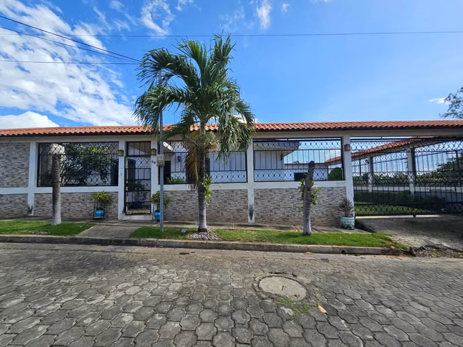 Casa en venta en Mirador san judas con doble terreno