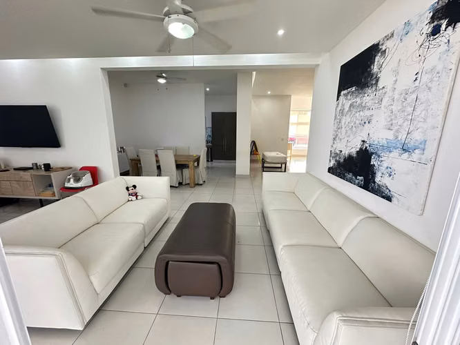 Se Renta Casa en Las Colinas - Imagen 10