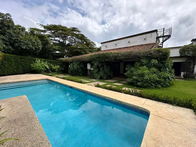 Casa Colonial en Las Colinas - Imagen 9