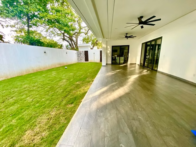 FP/ Venta de propiedad en exclusivo condominio – Santo Domingo, Managua